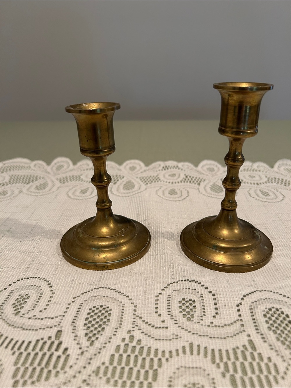 Set of 2 Brass Candle Holders with twisted taper candles. See pics for sizes - Picture 2 of 11